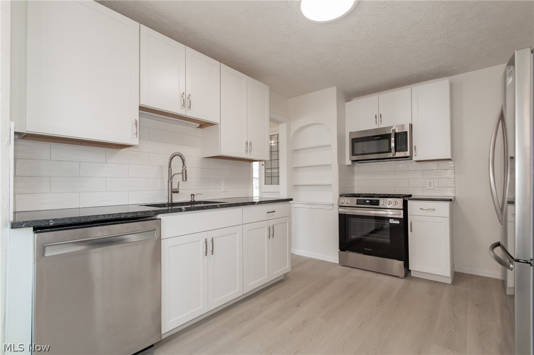 4038 W 140th Street Cleveland OH 44135