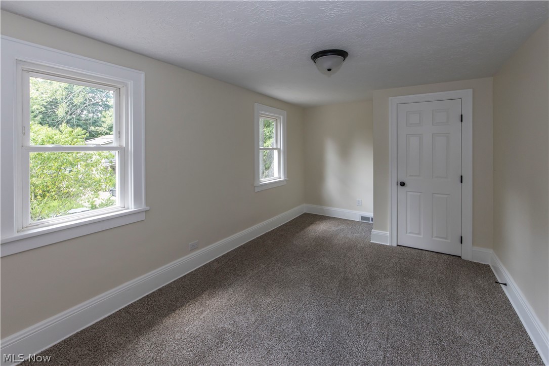 475 Newell Avenue Akron OH 44305