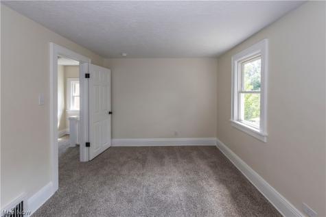 475 Newell Avenue Akron OH 44305