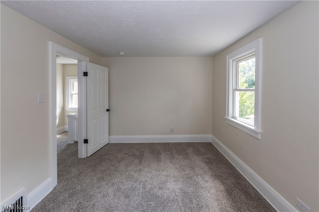 475 Newell Avenue Akron OH 44305
