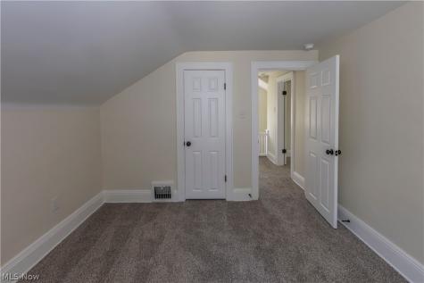 475 Newell Avenue Akron OH 44305