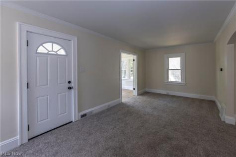 475 Newell Avenue Akron OH 44305