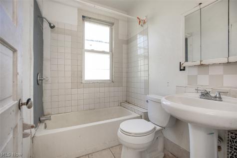 2300 E 86th Street Cleveland OH 44106
