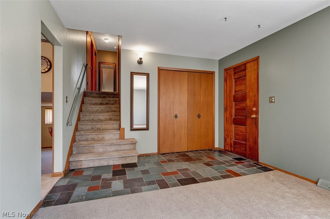 2211 Camelot Drive Parma OH 44134