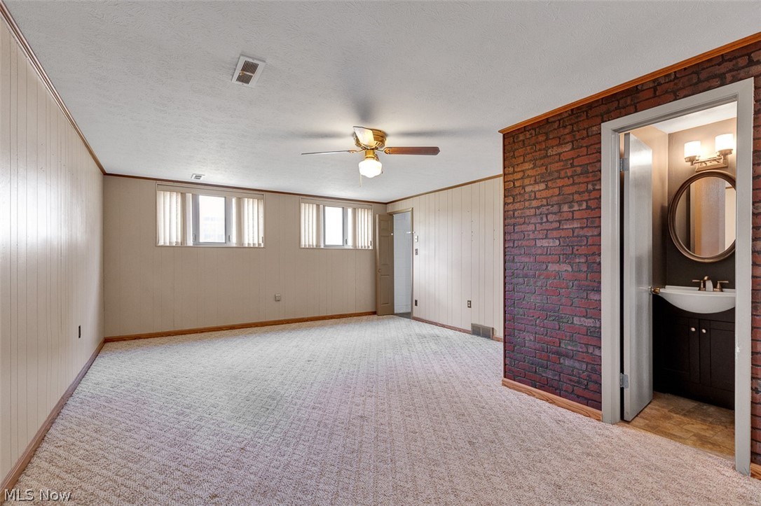 2211 Camelot Drive Parma OH 44134