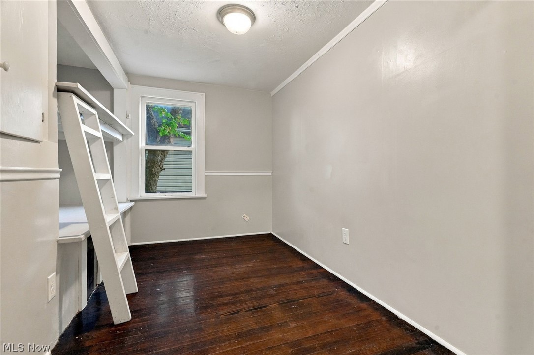 1155 Big Falls Avenue Akron OH 44310