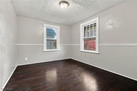 1155 Big Falls Avenue Akron OH 44310