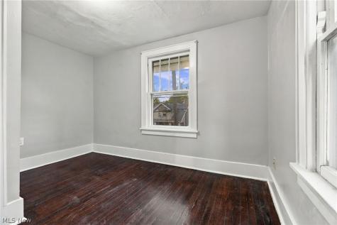 1155 Big Falls Avenue Akron OH 44310