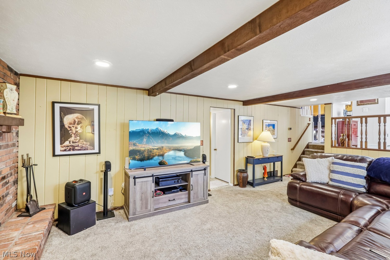 310 E Decker Drive Seven Hills OH 44131