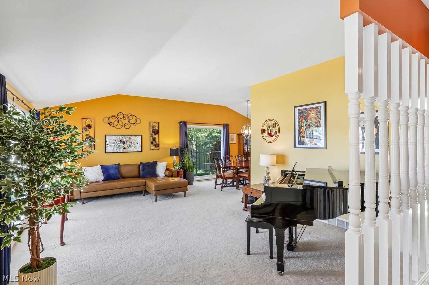 310 E Decker Drive Seven Hills OH 44131