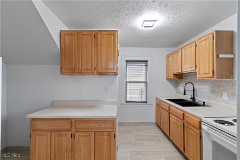 3470 E 113th Street Cleveland OH 44104