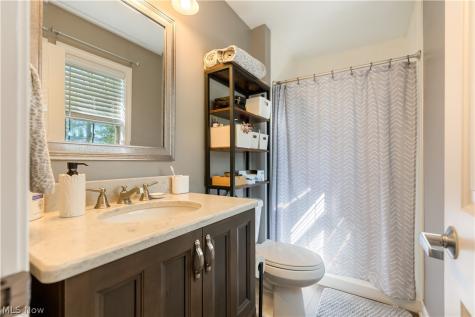 7660 Oakdale Street NW Massillon OH 44646