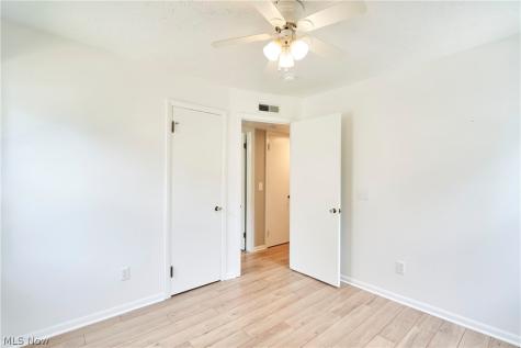 4340 W 189th Street Cleveland OH 44135