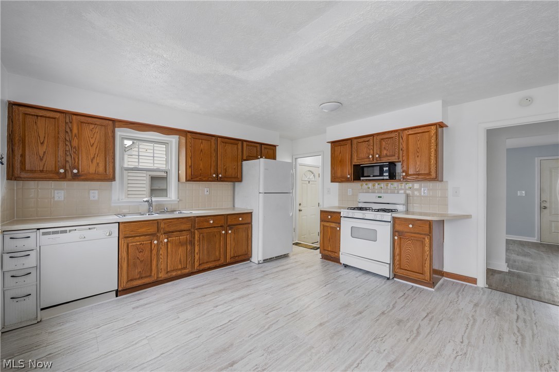 1167 Hilltop Drive Akron OH 44310