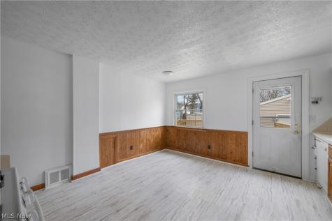 1167 Hilltop Drive Akron OH 44310