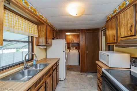 5 Michael Drive Olmsted Twp OH 44138