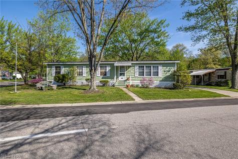 16 Grand Boulevard Olmsted Twp OH 44138
