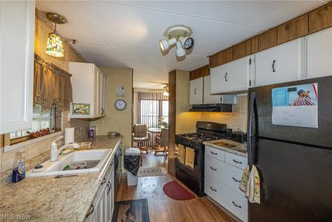 16 Grand Boulevard Olmsted Twp OH 44138