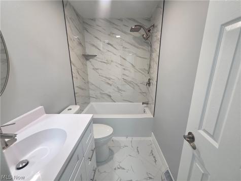 203 Paxton Road Eastlake OH 44095