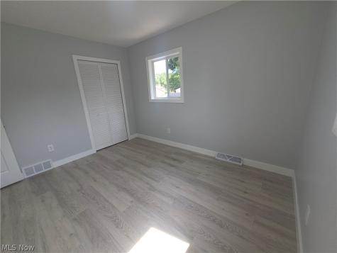 203 Paxton Road Eastlake OH 44095
