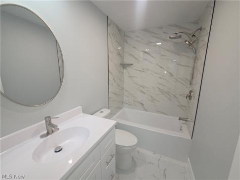 203 Paxton Road Eastlake OH 44095