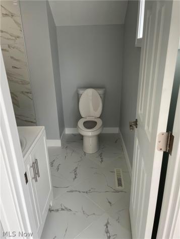 203 Paxton Road Eastlake OH 44095