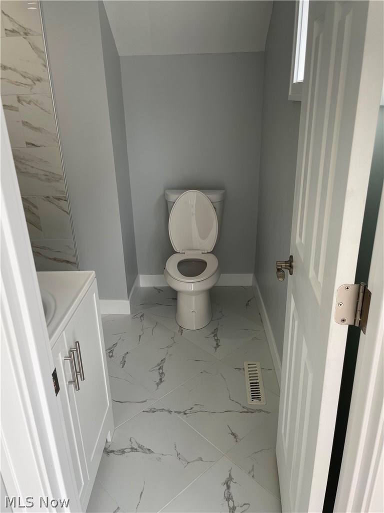 203 Paxton Road Eastlake OH 44095