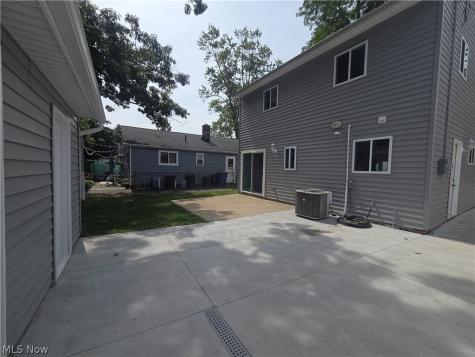 203 Paxton Road Eastlake OH 44095