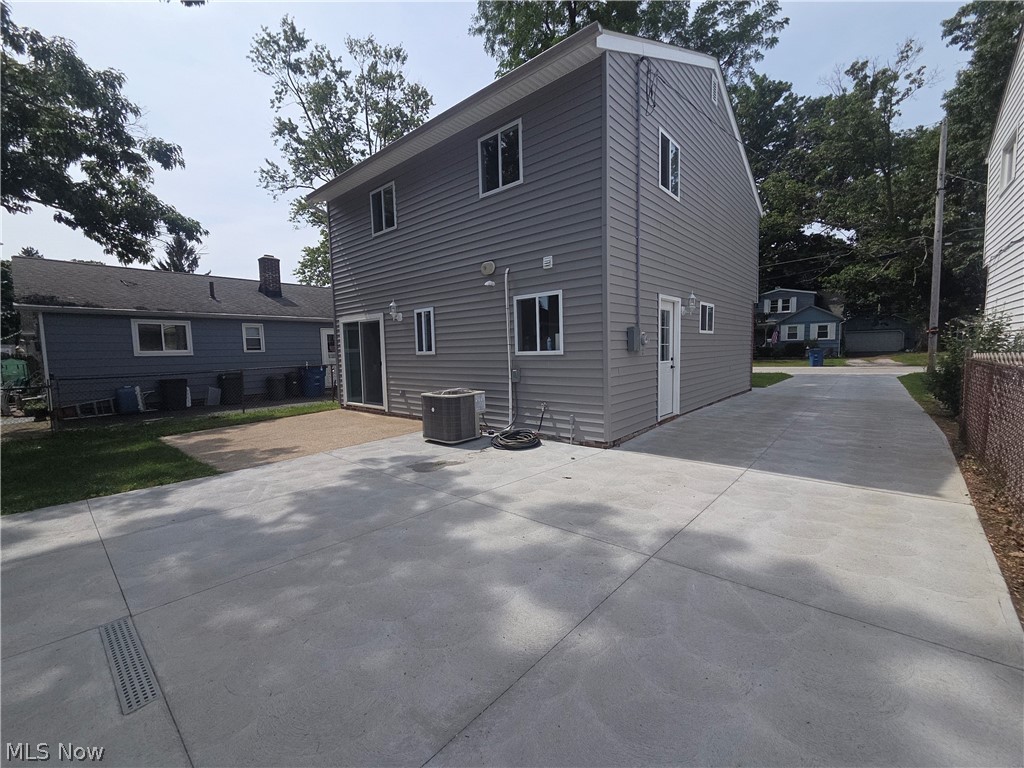 203 Paxton Road Eastlake OH 44095