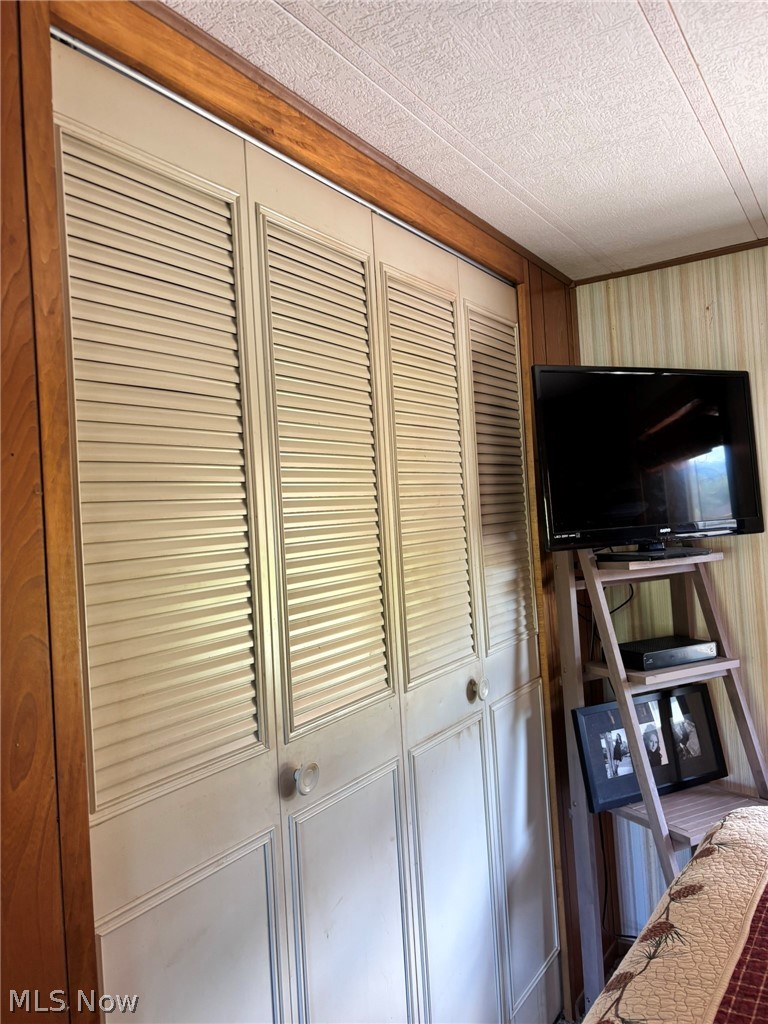 10635/10665 Old River Road Mcconnelsville OH 43756