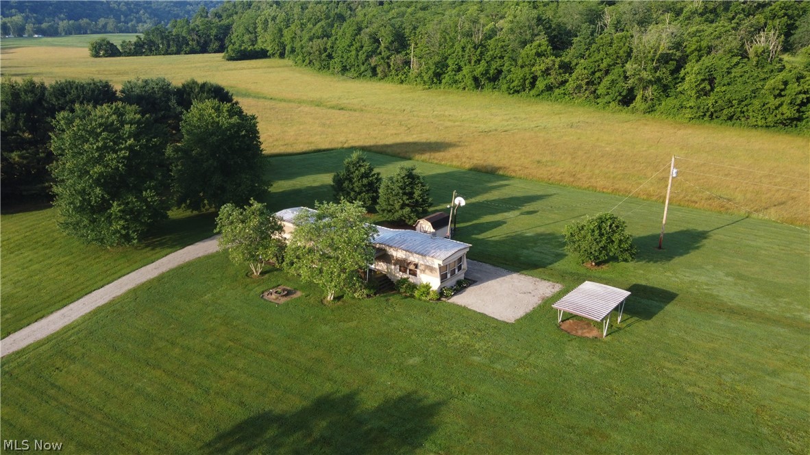 10635/10665 Old River Road Mcconnelsville OH 43756