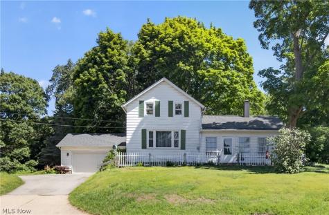 1031 Park Avenue Amherst OH 44001