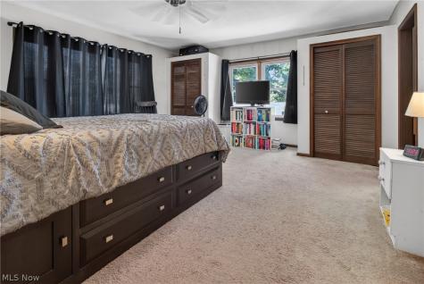 1031 Park Avenue Amherst OH 44001