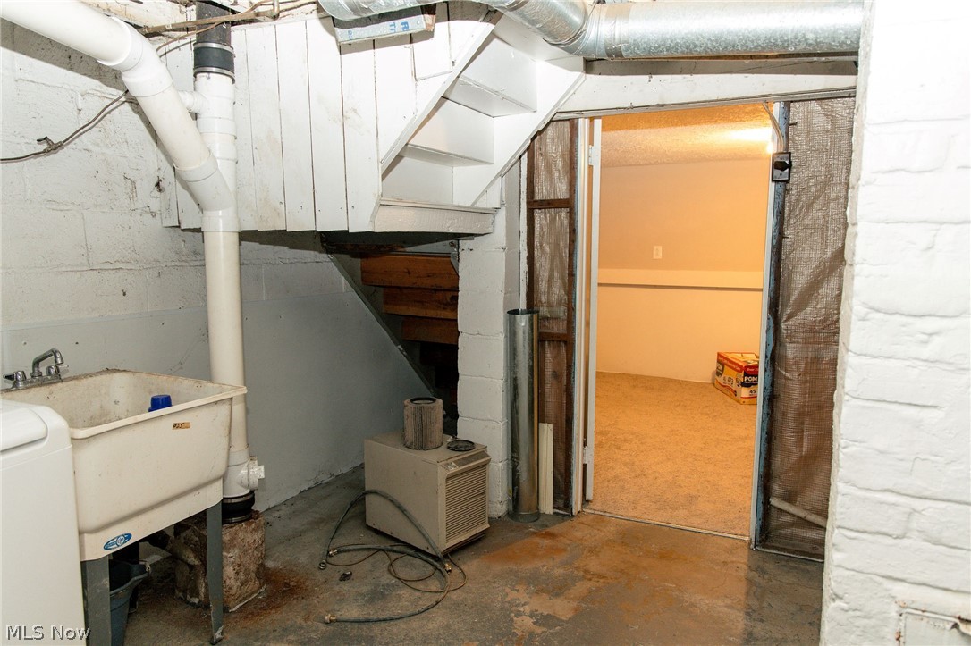 543 6th Street Fairport Harbor OH 44077