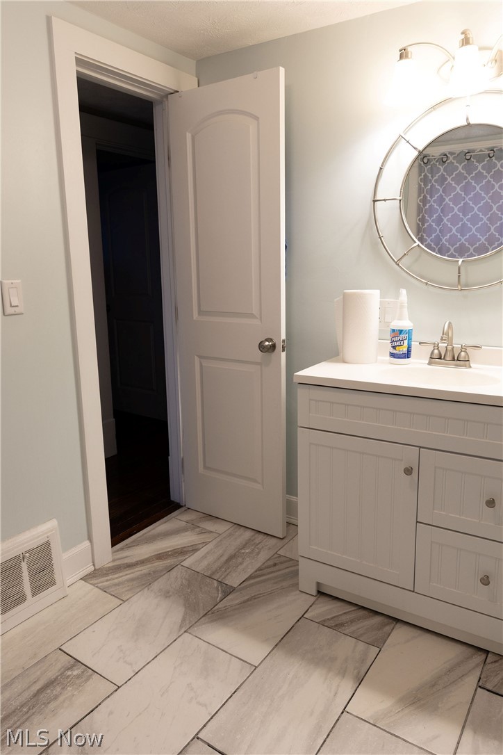 543 6th Street Fairport Harbor OH 44077