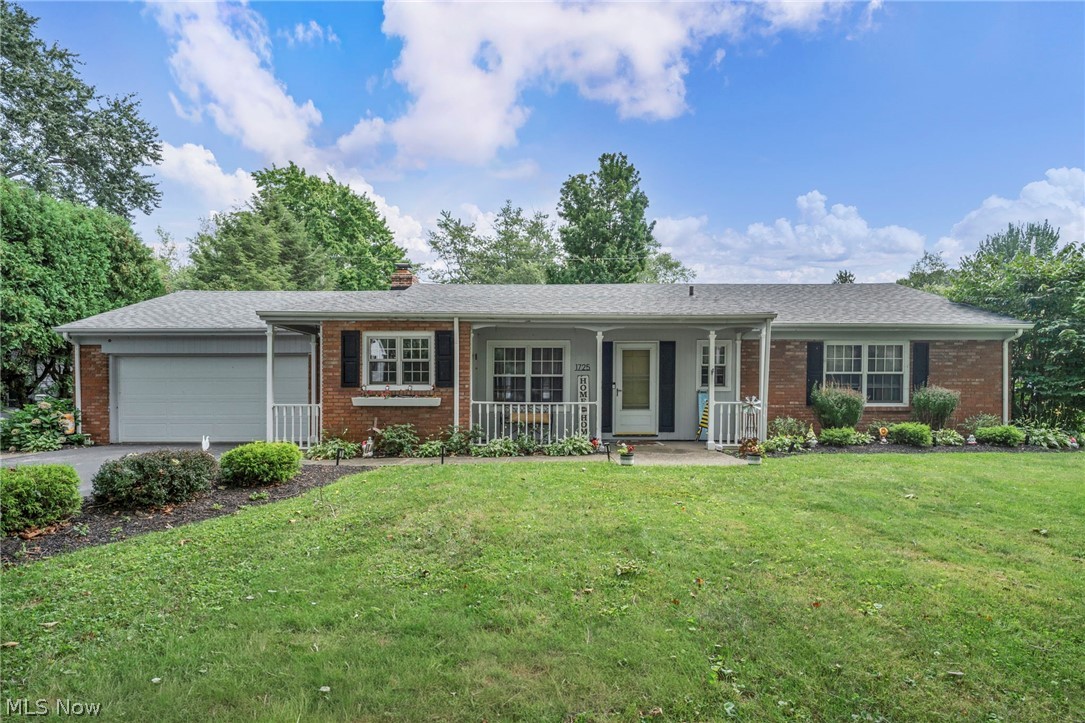 1725 Bathgate Avenue Madison OH 44057