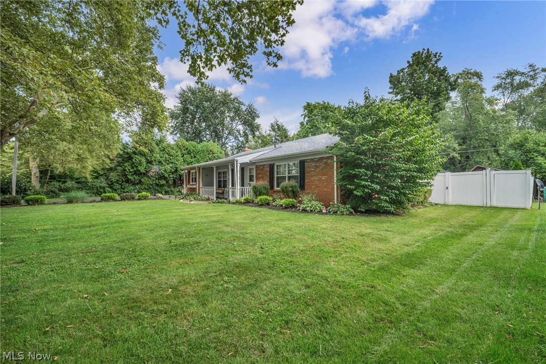 1725 Bathgate Avenue Madison OH 44057