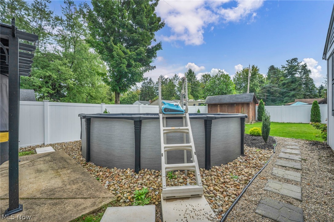 1725 Bathgate Avenue Madison OH 44057