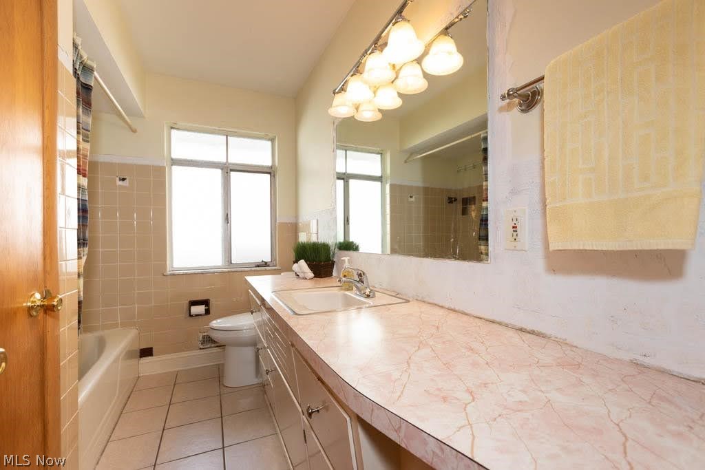 6311 Thornton Drive Parma OH 44129