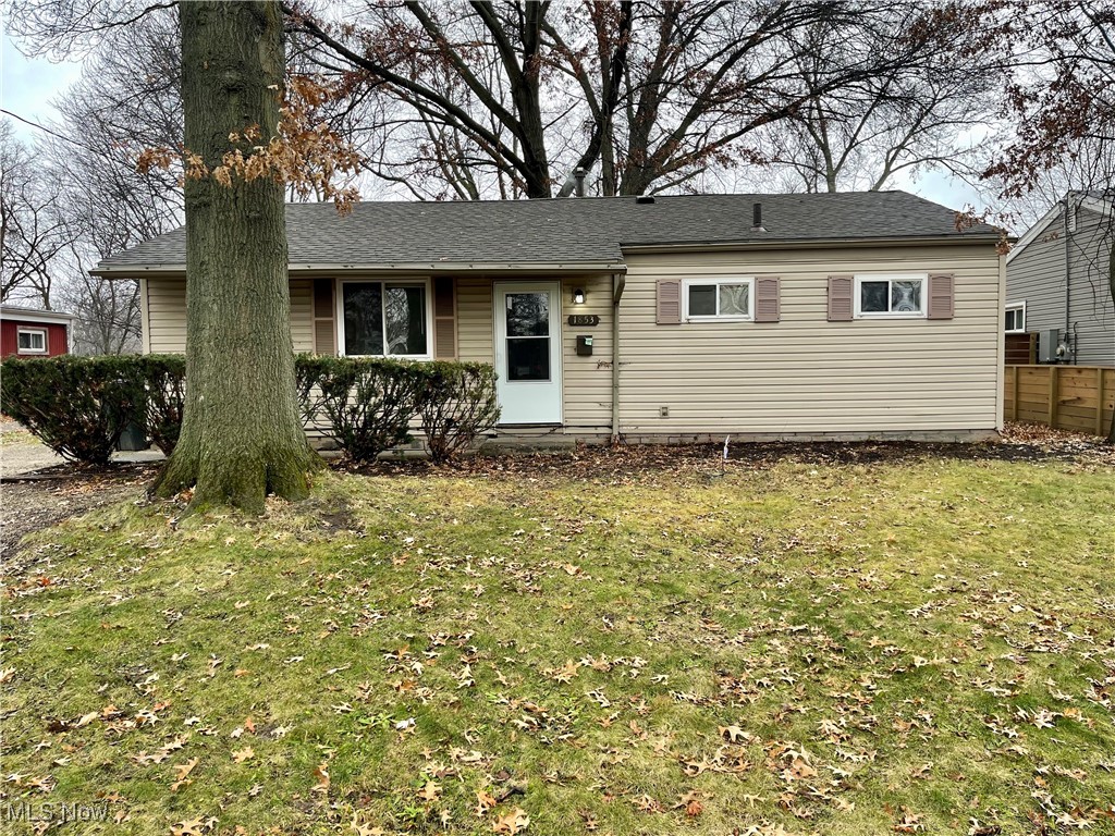 1853 Delia Avenue Akron OH 44320