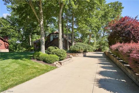 2793 Greenspire Lane Akron OH 44333