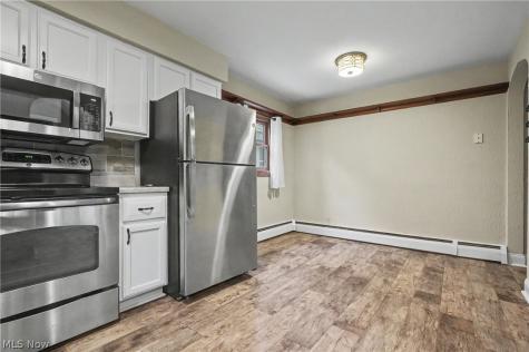 116 Melbourne Avenue Akron OH 44313