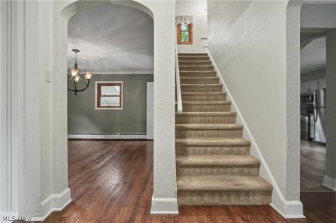 116 Melbourne Avenue Akron OH 44313