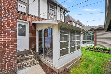116 Melbourne Avenue Akron OH 44313