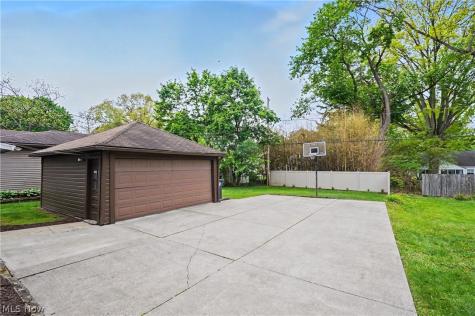 116 Melbourne Avenue Akron OH 44313