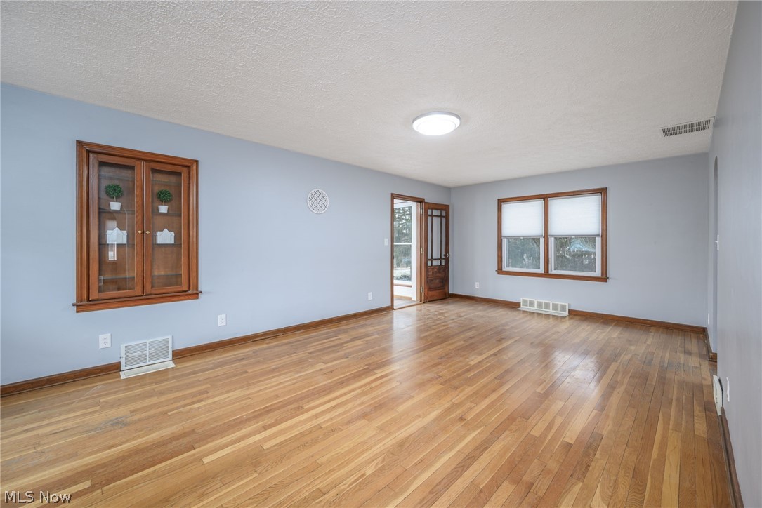 8157 State Route 43 Streetsboro OH 44241