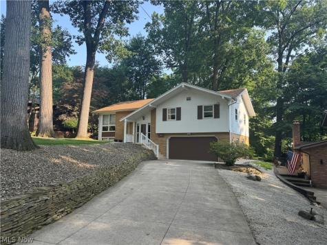 205 Rutledge Drive Akron OH 44319