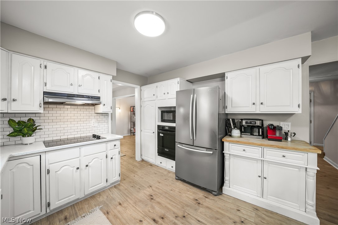 134 Hurd Road Aurora OH 44202