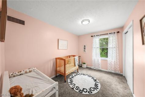 134 Hurd Road Aurora OH 44202