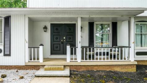 134 Hurd Road Aurora OH 44202